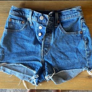 Levi 501 Jean Shorts